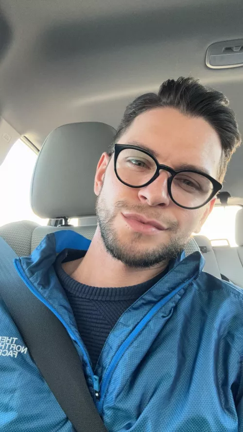 Good morning, anyone else feeling the Monday blues 😩