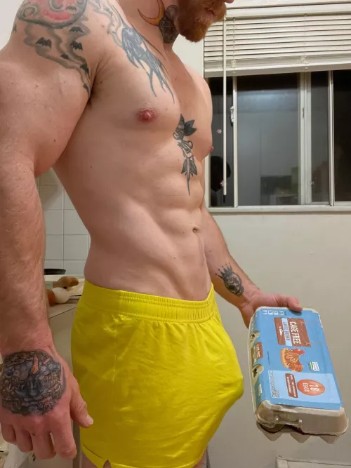 Gotta make sure you have a well balanced breakfast 😏