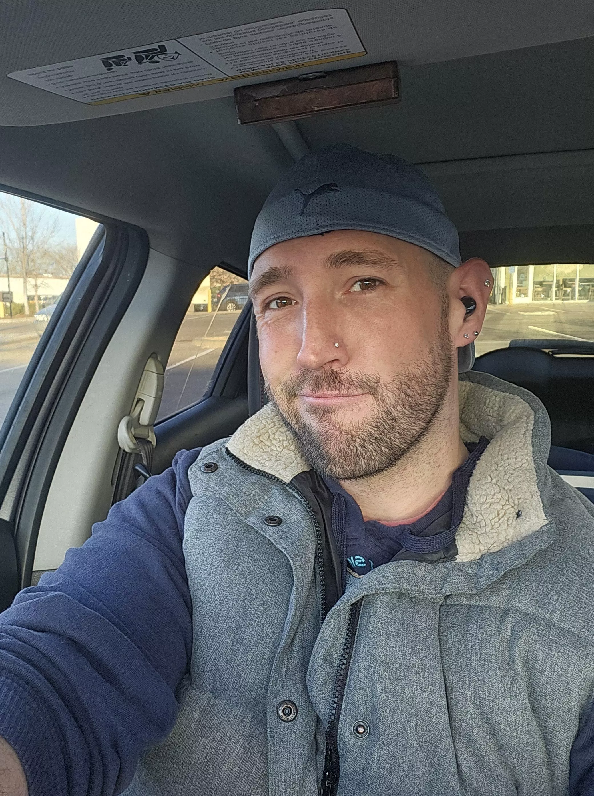 Happy Monday. Go into your day know these things.

You're amazing.
You're beautiful.
You're loved.
You're worthy.
You matter.