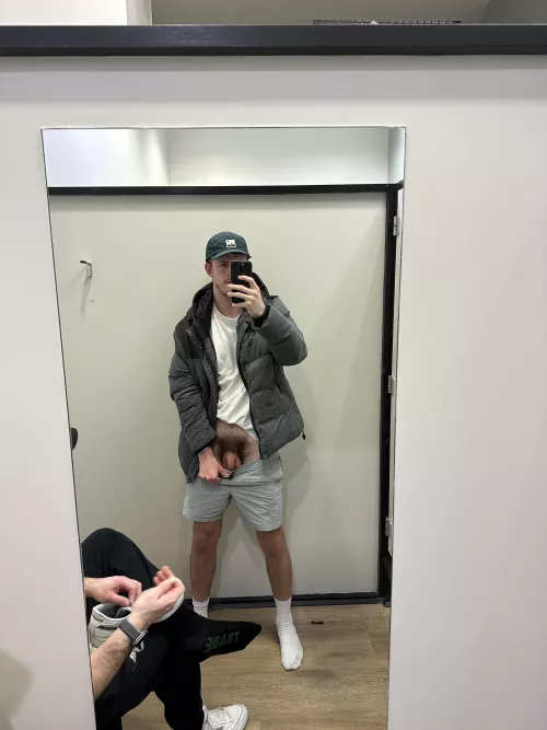 I’m so naughty in public 😈