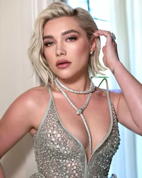 It was so nice of you to volunteer to dress up like Florence Pugh at my Oscar party so we could all grab you by the hair and fuck your face