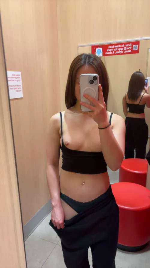 My titties wanted to say hi to all of you 😁