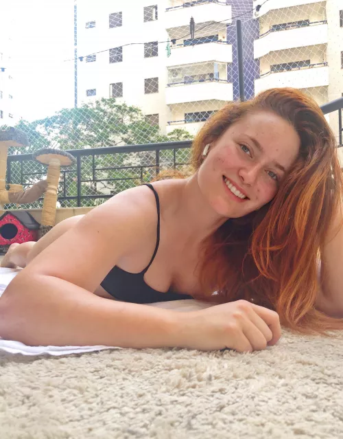 No panties for sunbathing 