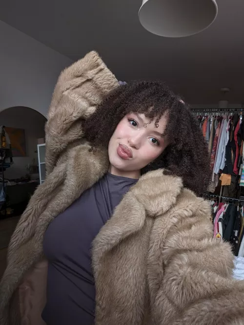 Okay but imagine I'm not wearing the t shirt