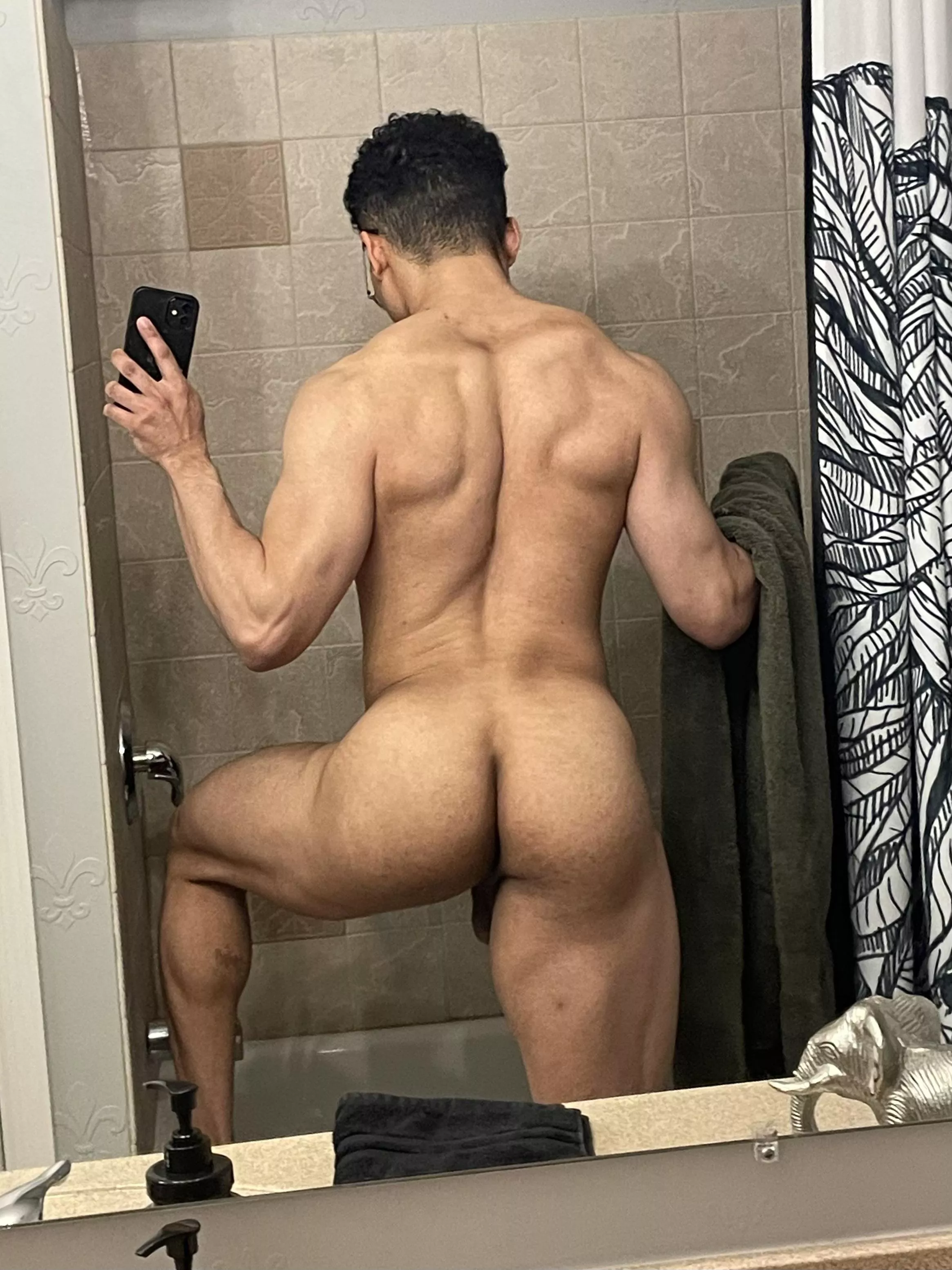Prime post-shower posterior
