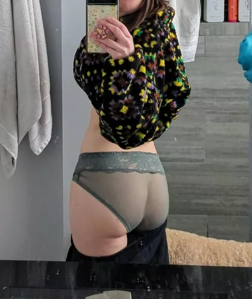 Snuck away from a friend's birthday to take this 🫣