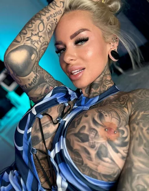 damn that tit looks immaculate