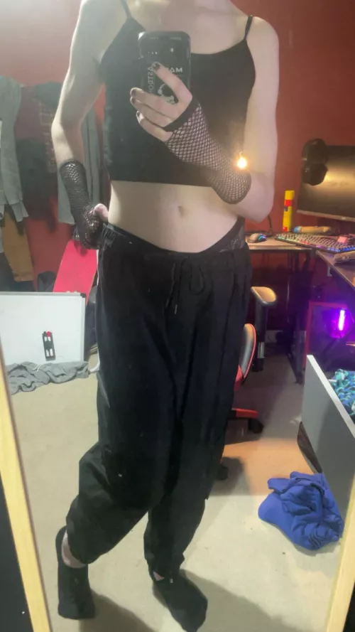 Hey! I need suggestions, what’s this outfit missing?