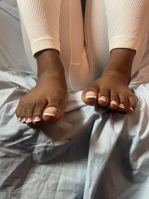 How horny can my feet make you ;)