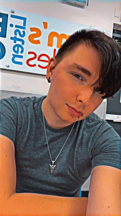 Just 3 more hours till I can clock out and get back to BG3😄