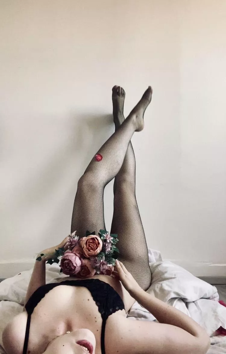 No outfit is complete without them! [F32]