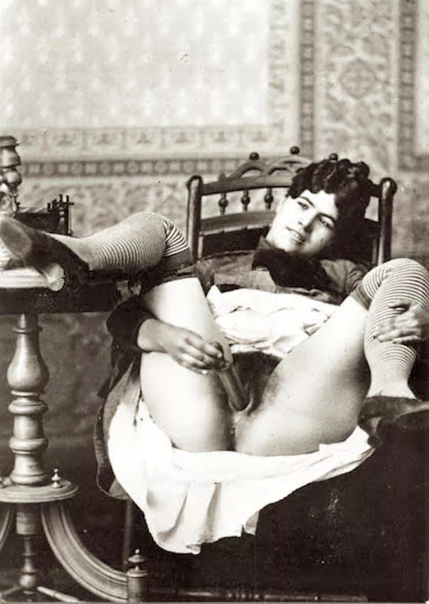 Sir, that blaggard greengrocer do visit , hawking his marrows, cucumbers and carrots. I instruct my staff not to fall for his salesman's charm. Cook tells me that she has her own special method for determining the quality of such goods. I defer to her e