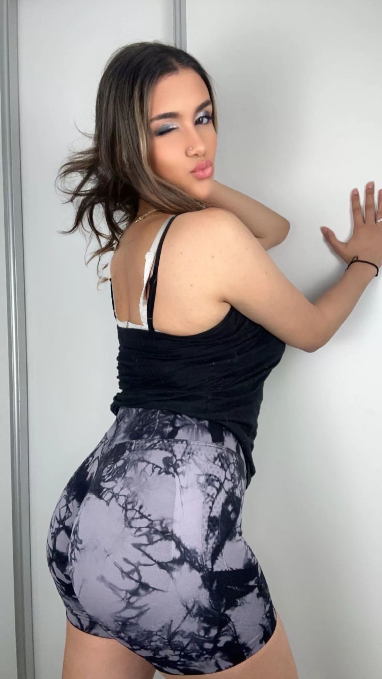 Someone looking for a workout buddy to help you spot the bench press? hehe