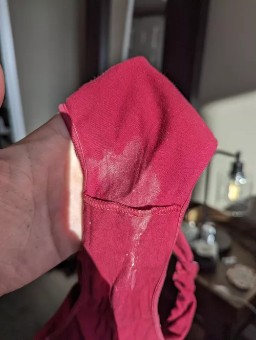 The kind of gal who glistens 