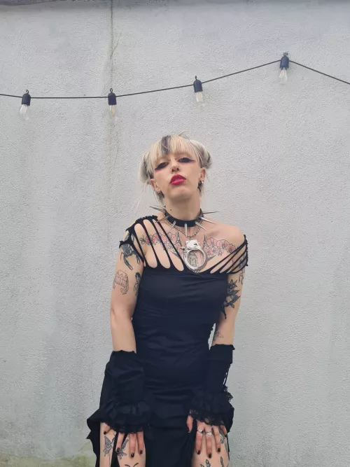 would you take me on a slipknot concert like this?