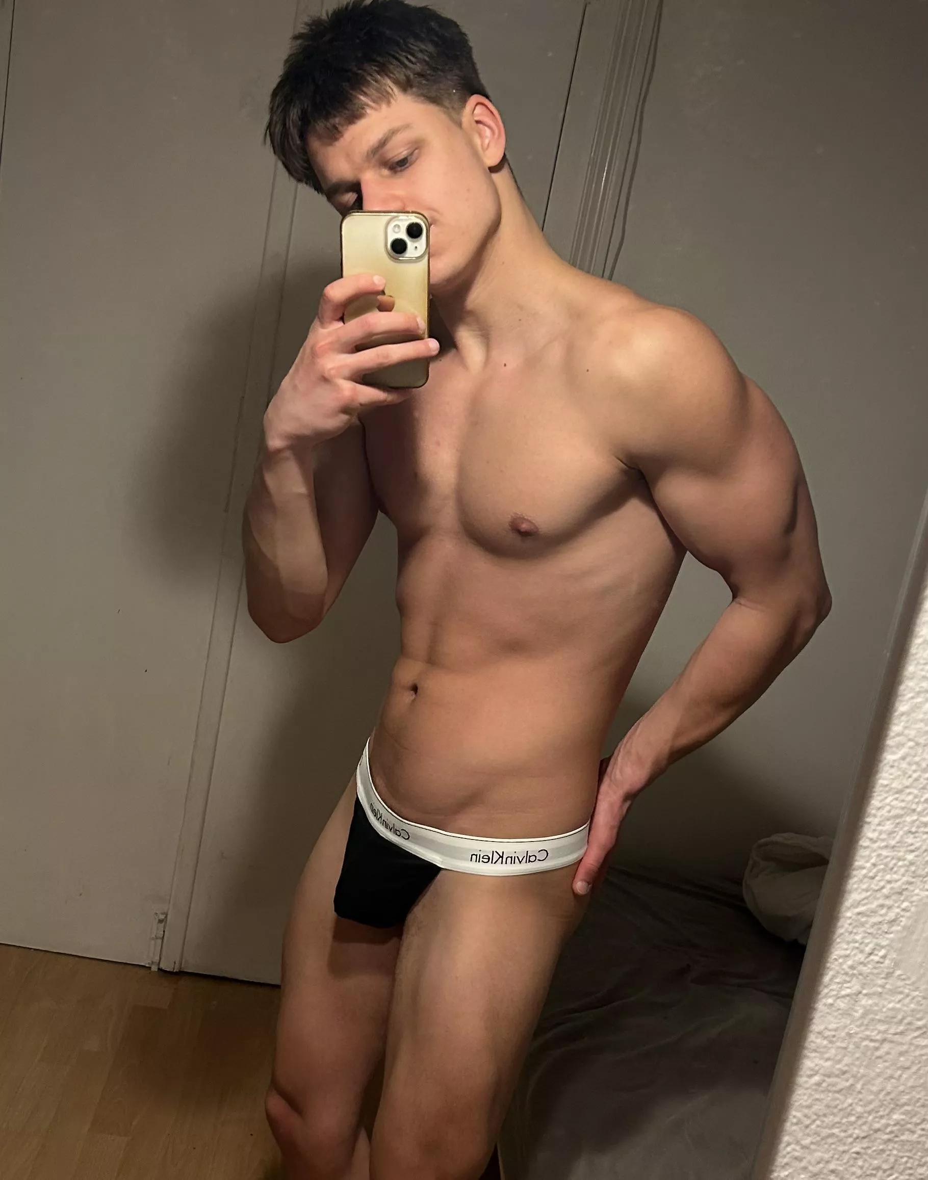 (19)Do you like my black jockstrap ?
