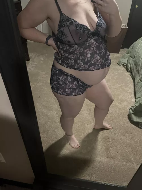 27 weeks with twins! How am I looking?