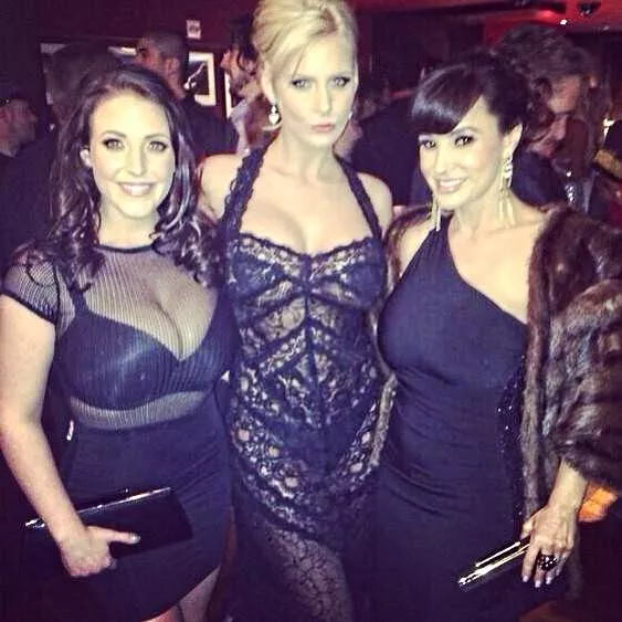 Angela x Phoenix Marie x Lisa Ann