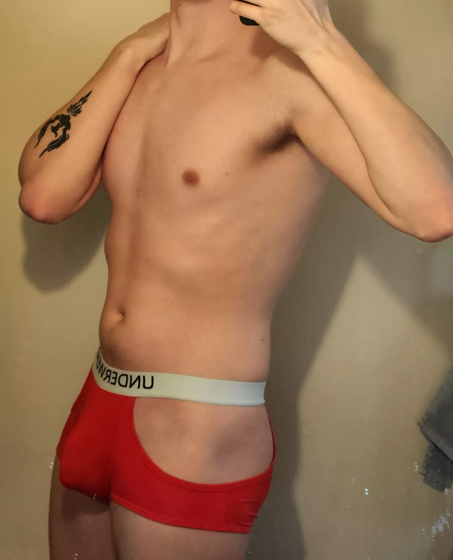 Can't fit into this one at full mast