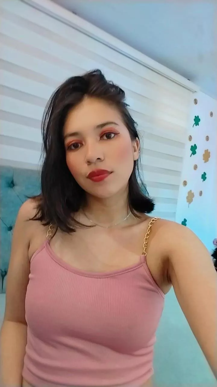 CB: [lina_bedoya] 🍀You drive me crazy with your vibrations!