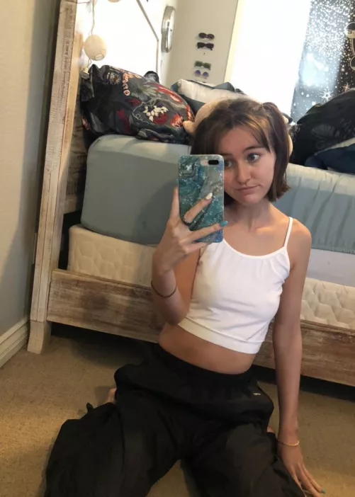 Do you think short haired girls are cute? 