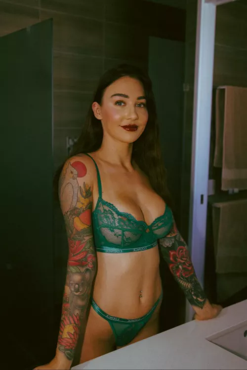 Howdy, my favorite set. More on my profile 