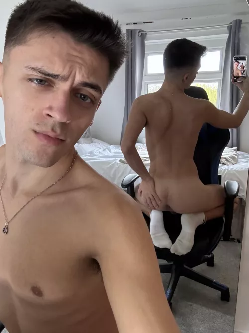 quick i’m on lunch break