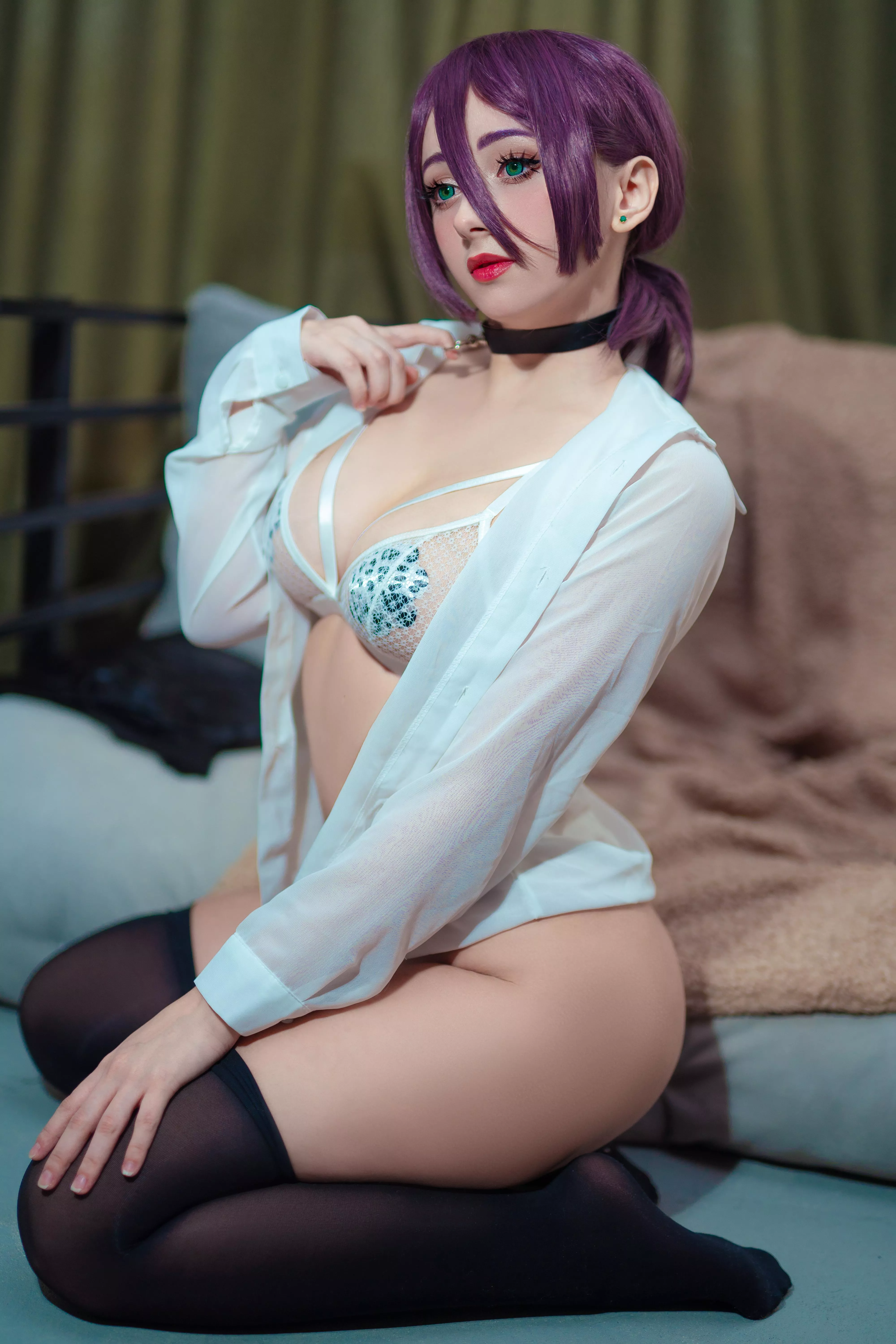 Reze from Chainsawman cosplay by Aluctoria