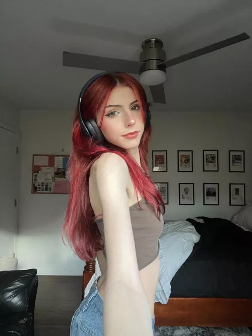 thoughts on backless crop tops?