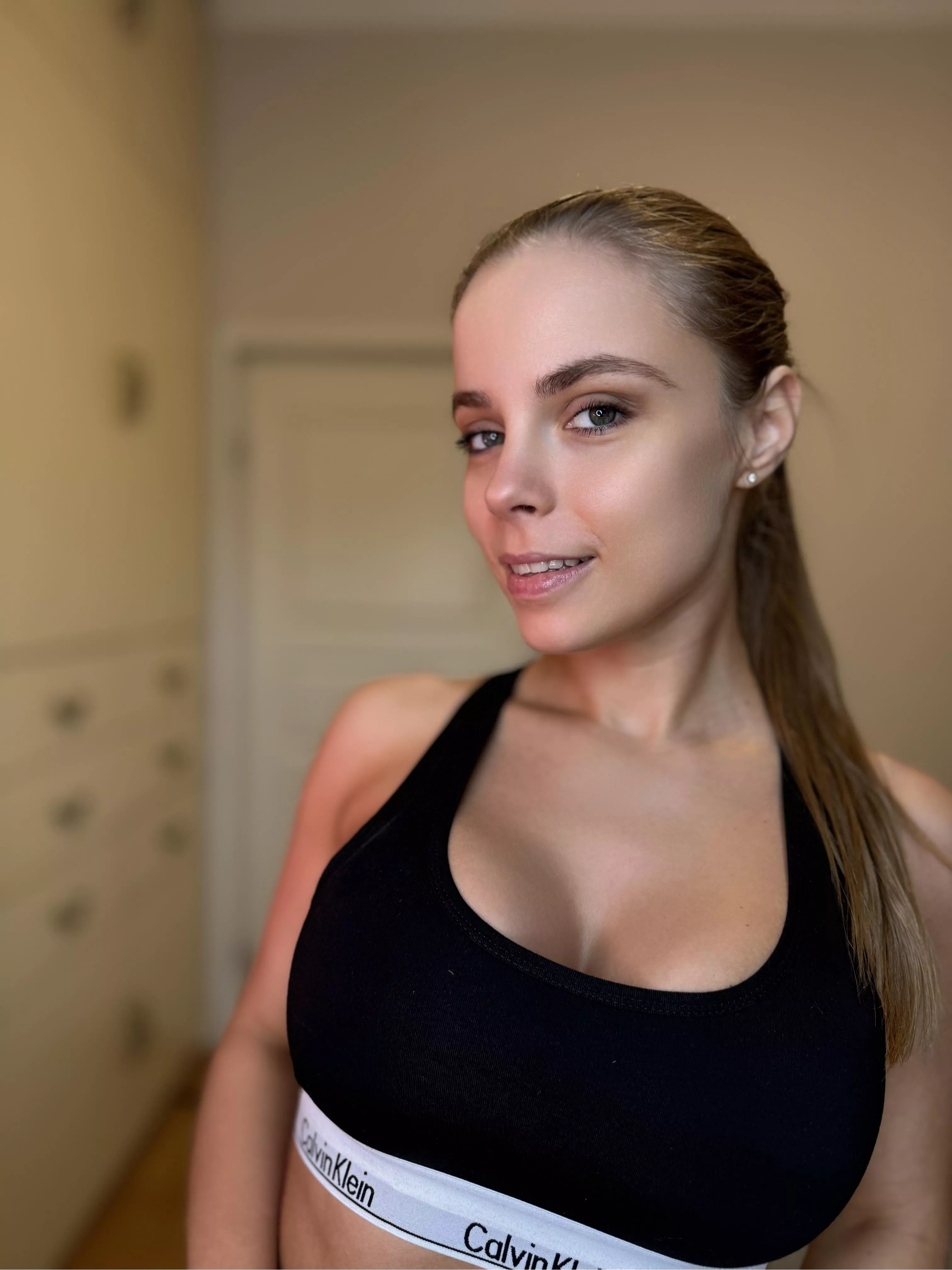 Today I'm in the mood to walk around the house a little in my underwear