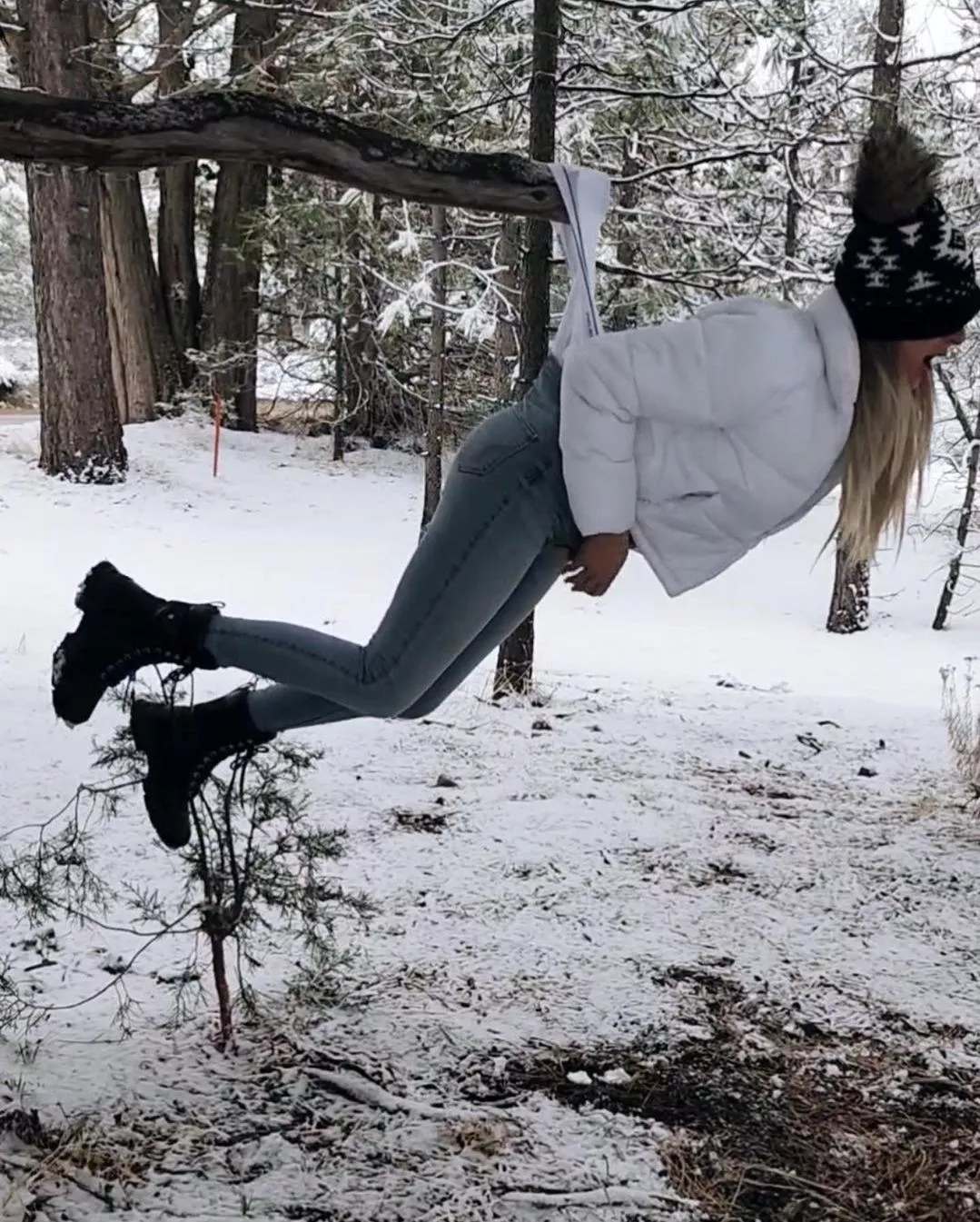 When I'm not responding to your DMs✍️ I'm probably just hanging by my undies somewhere on planted earth!! 🤣🌎 I was left here for so long my nips could cut ice!! ✂️🧊 🥶 come check out the full video! 😈🫦😫