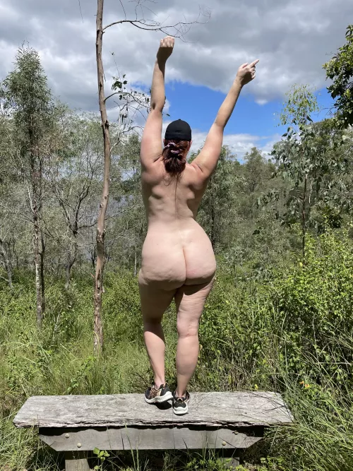 Would you come say hi if you saw me on your bushwalk 😘