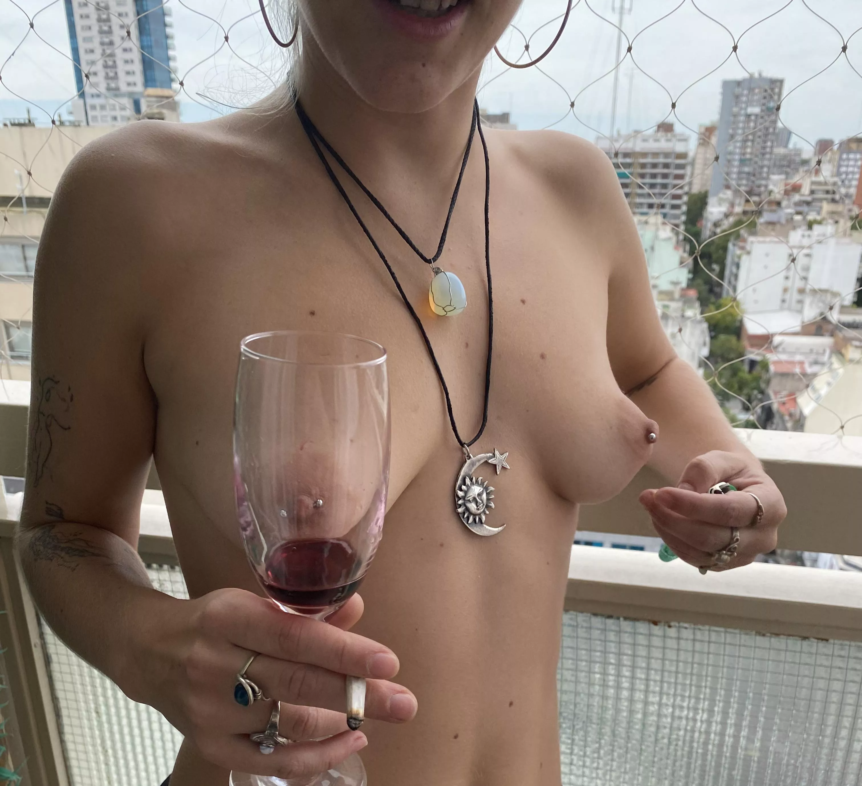 Casual talks on the balcony 🍄