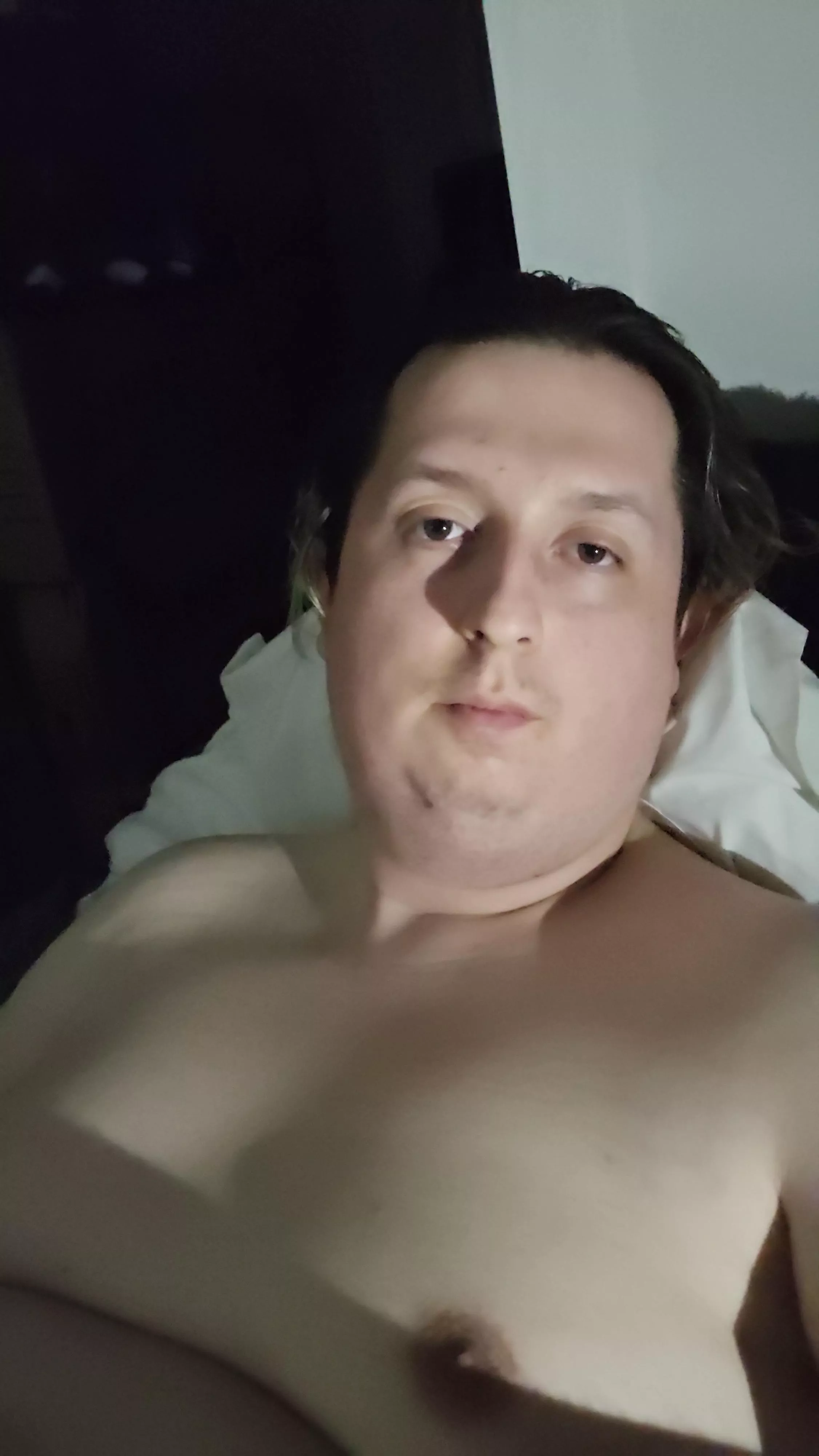 Chubby and not sure if anyone would fuck me : /