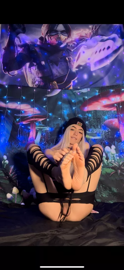 Do you like my feet? 🥹