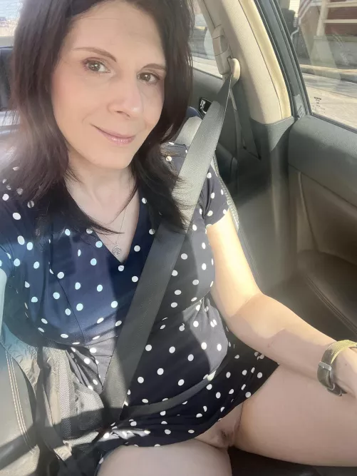 Everyone’s favorite time of year that involves warmth, sun & dresses with no panties is here (42F)