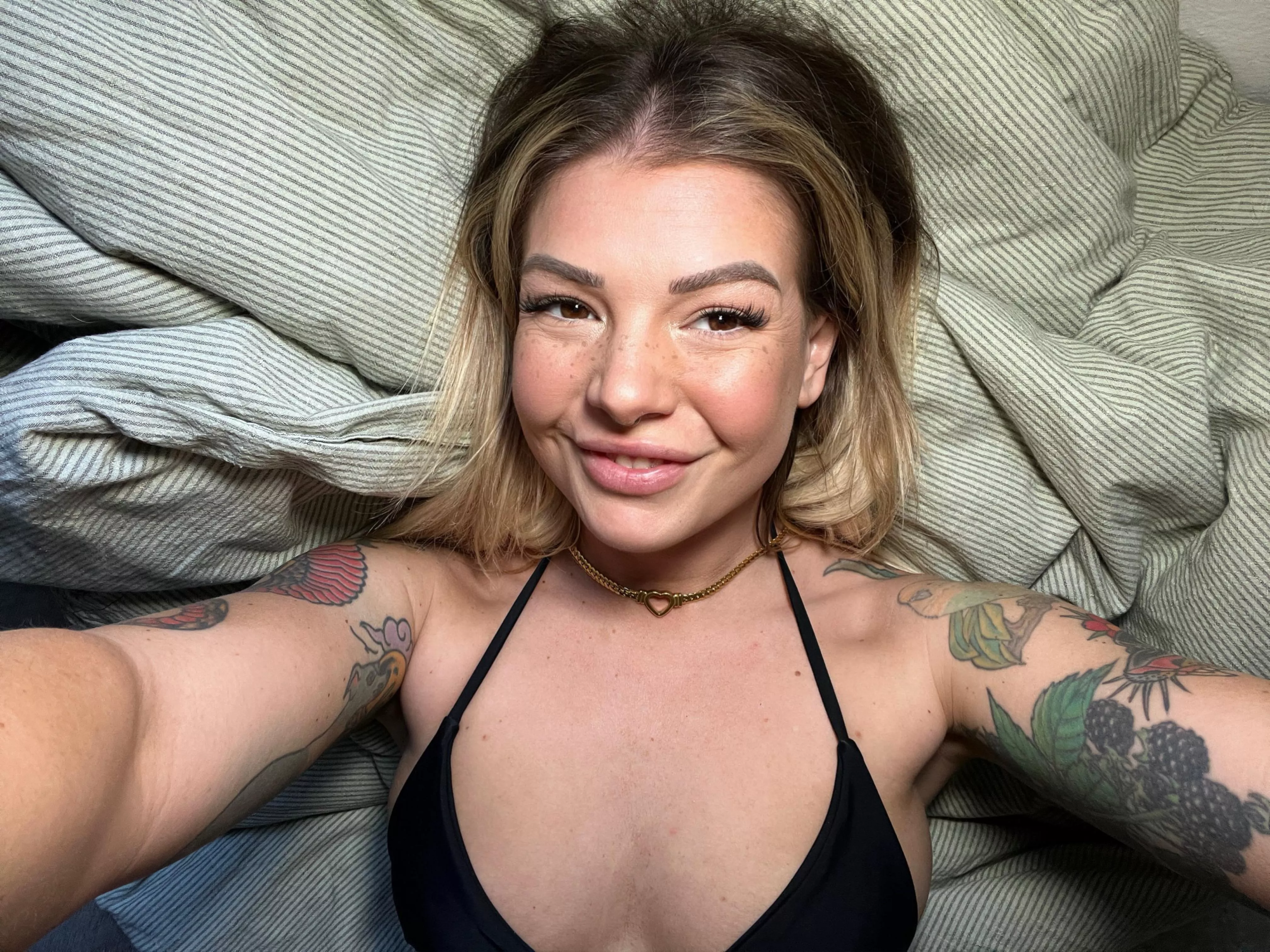 Get a girl that smiles at you like this