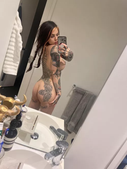 Highly recommend eating peaches before bed