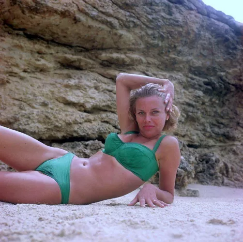 Honor Blackman (1960s)