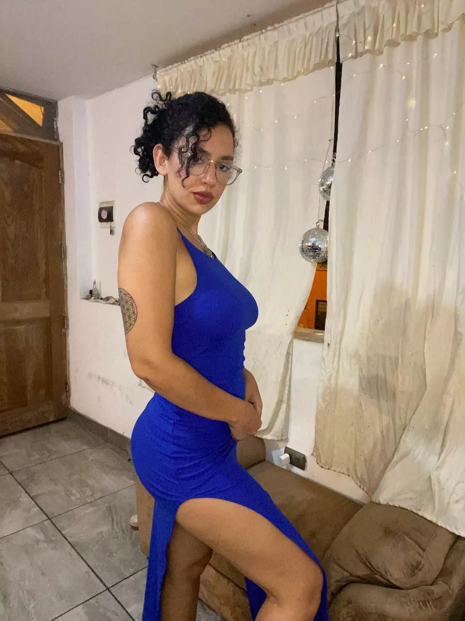 how do you like my dress?