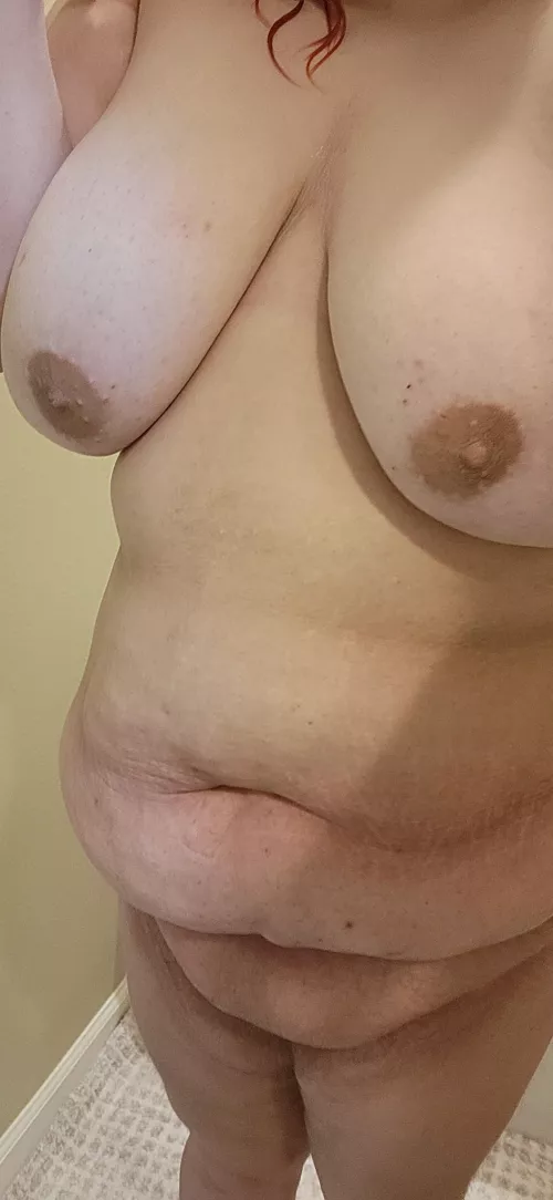 Love when a shower makes me feel like a brand new person! Just wish the person wasn't so sleepy 😋