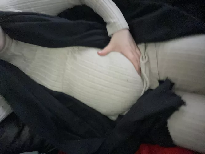 Who wants to feed me 😉