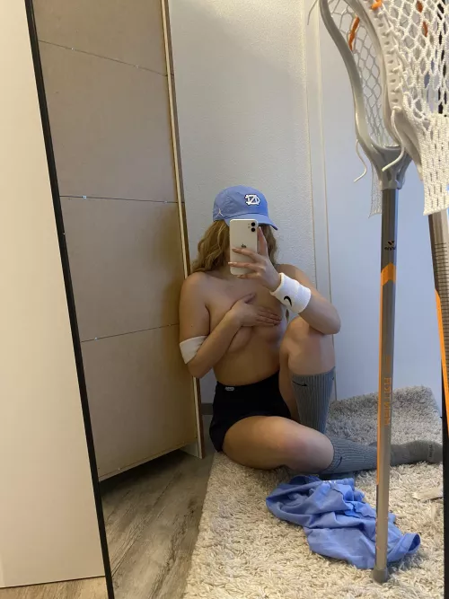 18yo and lax player .. do I still have chance for a guy