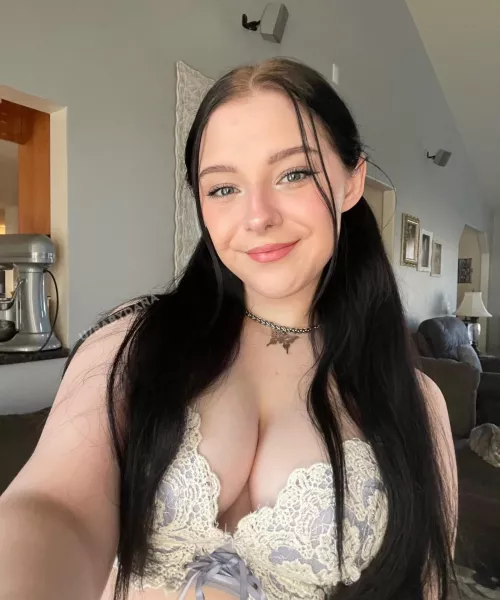 all smiles here :) [F21]