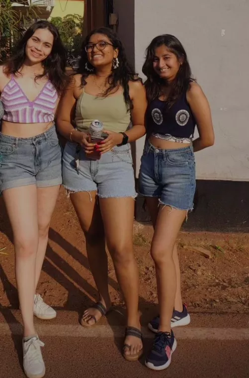 Can you see pointy teedies 