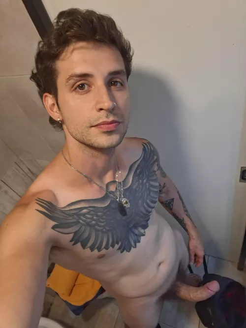 If your neighbor looked like this, would you accept it? 😉🔥