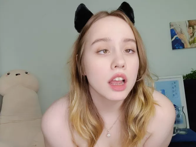 I’ll be your pretty pet