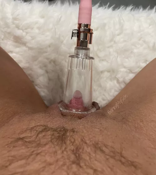 It looks like a tiny little dick