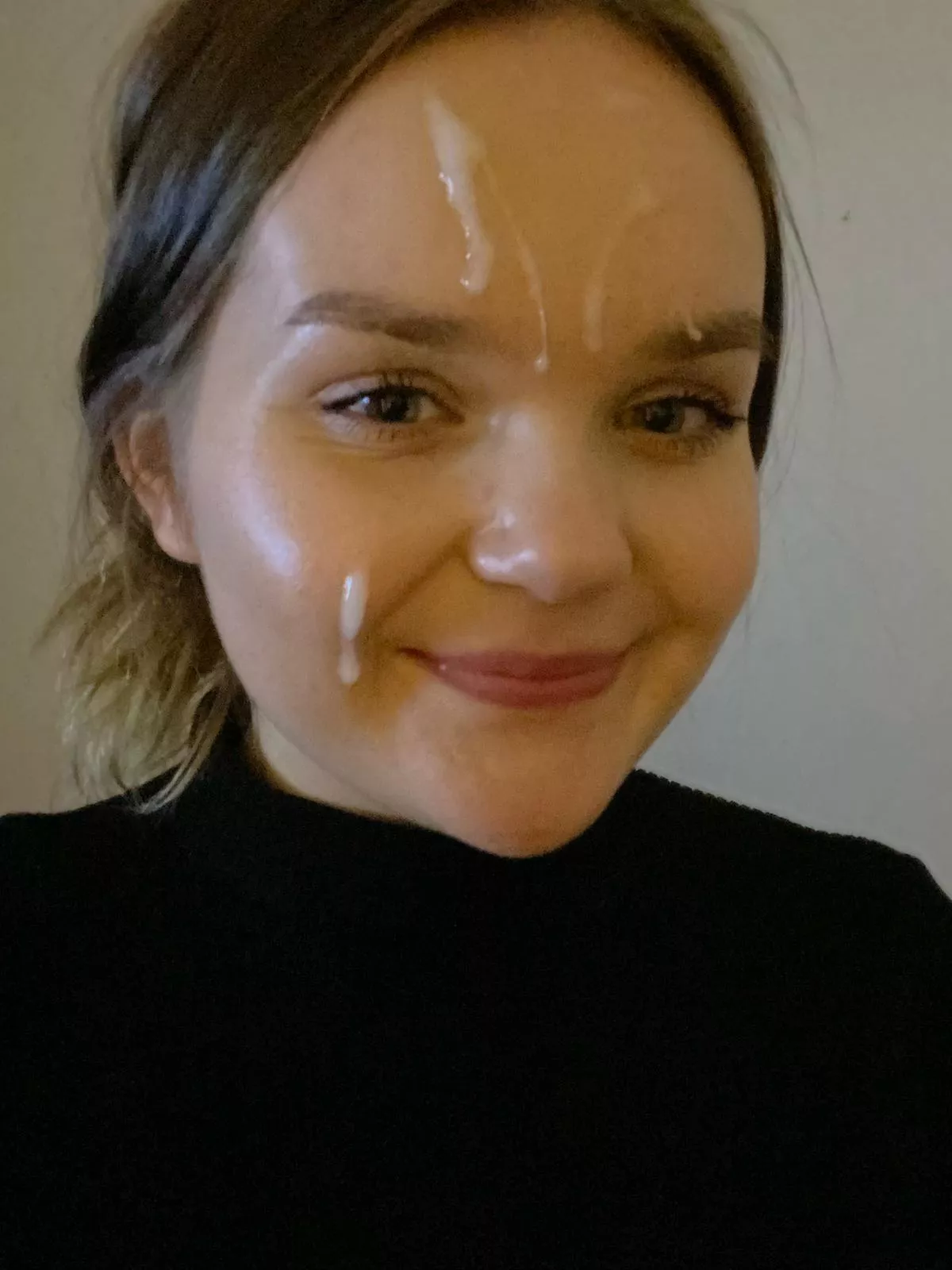 Quick facial before my meeting 🥰