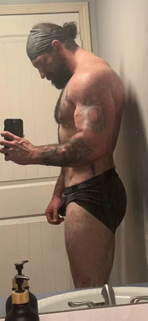 Did no one ever teach you to knock? 🤨